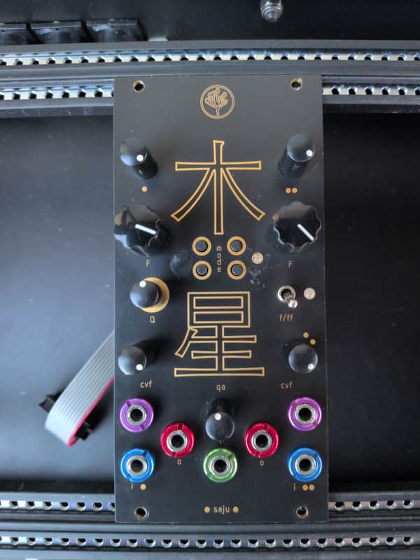 Bizarre Jezabel Seju Stereo