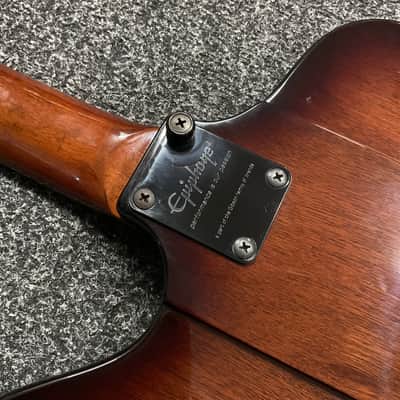 Epiphone Thunderbird IV 2013 - Vintage Sunburst image 11