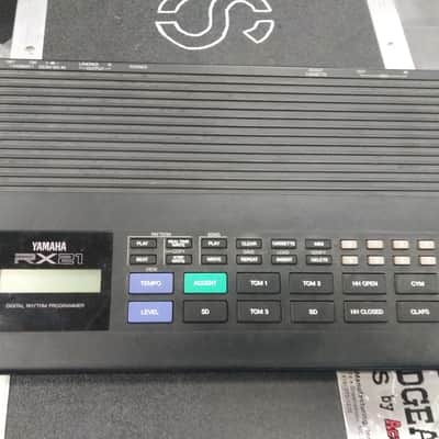 Yamaha RX21 Drum Machine image 1