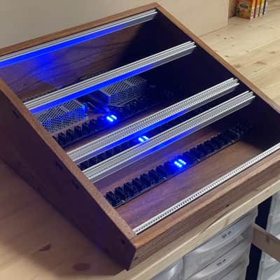 Uryan Modular 10U / 84 HP Tabletop Series eurorack case image 3