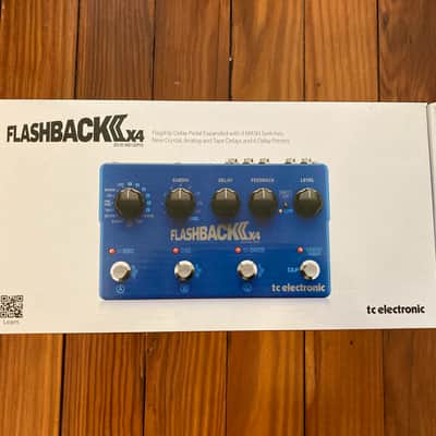 TC Electronic Flashback X4 Delay & Looper 2011 - 2019 - Blue image 7