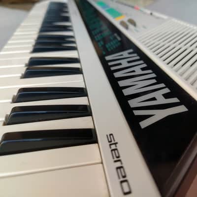 YAMAHA SHS-200 FM Digital Keyboard with MIDI Keytar image 11