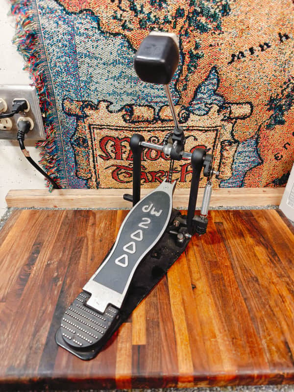 DW 2000 Series Single Bass Drum Pedal image 1
