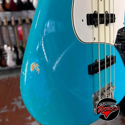 Fender Custom Shop 1964 Jazz Bass Relic W Binding Taos Turquoise image 7