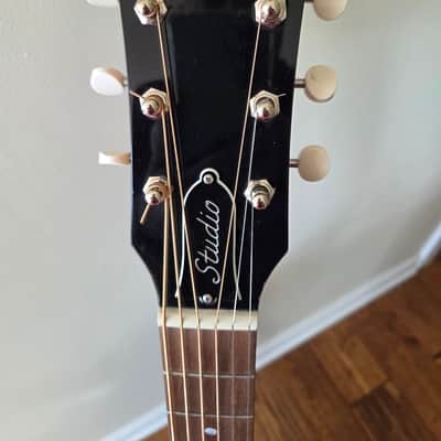 Gibson J-45 Studio walnut 2022 - gloss image 2