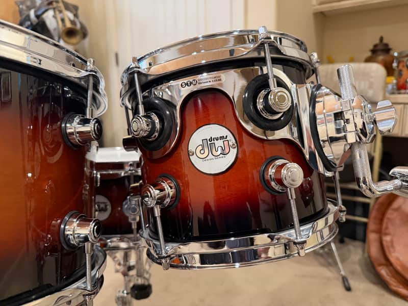 dw frequent flyer tobacco burst Design Maple Drum Kit w/ Gloss Lacquer Black Satin features Maple drum shells Like new DW Design Series