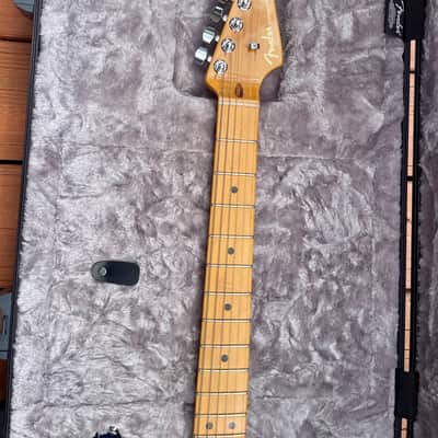 Fender American Ultra Stratocaster 2020 with Pure Vintage 57/62 pickups 2020 - Cobra Blue image 4