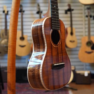 Kala USA KOA-CG All-Solid Gloss Hawaiian Koa Concert Ukulele w/Hard Case image 2