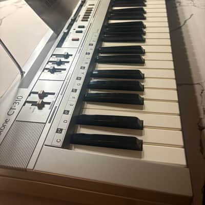 1984 Casio Casiotone CT-310 49 Key Synthesizer — Near Mint, Complete Package: Original Box, Manuals, Dust Cover, Lesson Books, VHS & Cassette Course