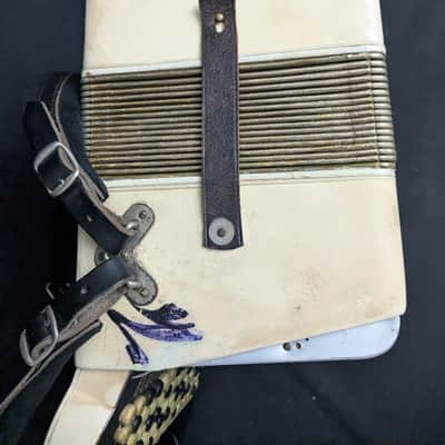 Amico 80 Bass Button Accordion image 3
