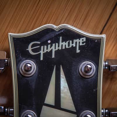 Made in Japan Epiphone Les Paul Custom image 2