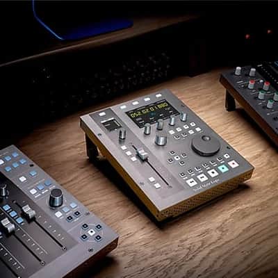 Solid State Logic UF1 DAW Control Center, 726570X2 image 2