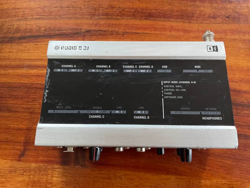 Native Instruments Komplete Audio 8 DJ USB Audio Interface image 1