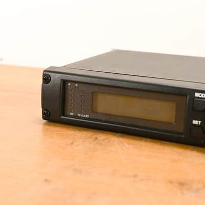 Shure ULXP24/SM86 Handheld Wireless Microphone System 554-590 MHz NO PSU CG010XL image 3