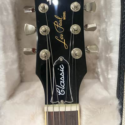 Gibson Les Paul Classic 2022 Cherry Burst Upgraded Locking Tuners Upgraded Gibson case image 2