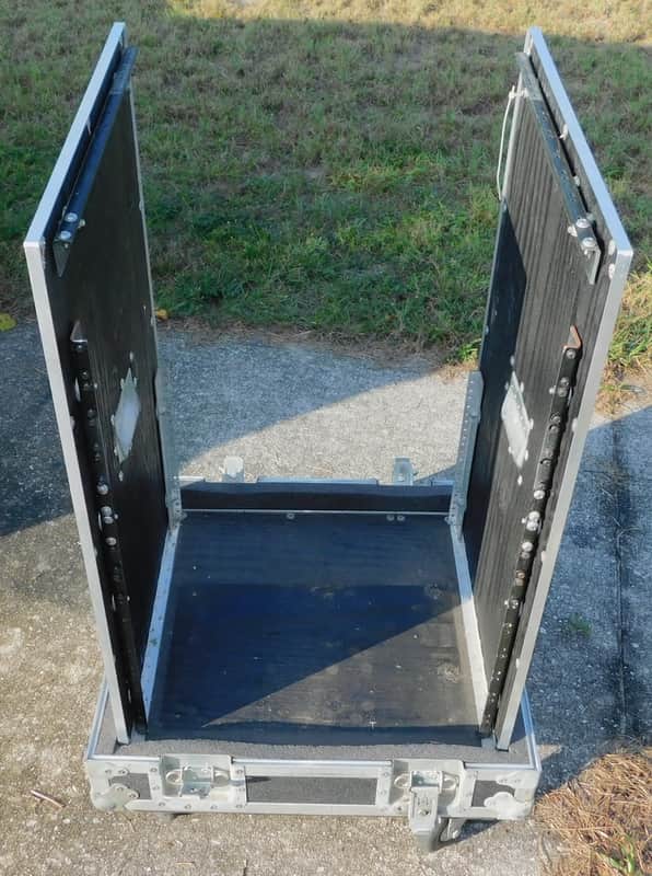 Cellini Cases 12 x 10 space road/flight ready padded road case on wheels image 1