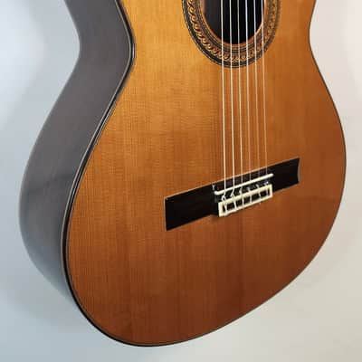 Jose Ramirez Pre Owned 1995 Vintage R4 all Solid CLassical Guitar With Case image 6