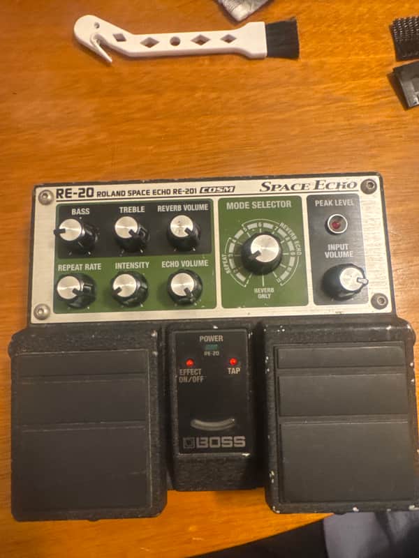 Boss RE-20 Space Echo