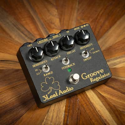 3Leaf Audio Groove Regulator 2008 - Metallic Gold Over Black image 2