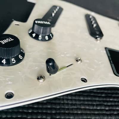 Fender Pure Vintage ‘59 Loaded Pickguard 70th Anniversary Player Stratocaster Staggered Single Coil Strat Pickups White Pearloid Black Pickup Covers Knobs image 3