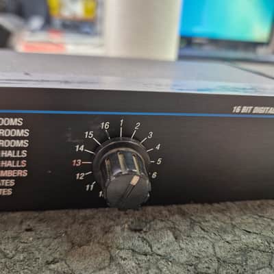 Alesis MicroVerb III 16-Bit Digital Reverb and Delay 1991 - 1996 - Black image 10