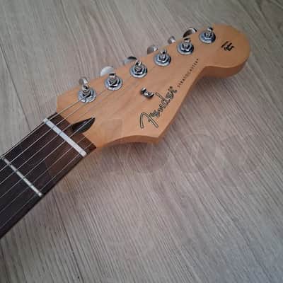 Fender Player II Stratocaster HSS Birch Green image 4
