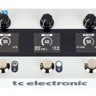 TC Electronic Plethora X5 TonePrint Multi-Effects Pedalboard image 2