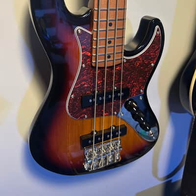 Flight Mini JB Bass – Sunburst – Roasted Maple – Excellent Condition image 2