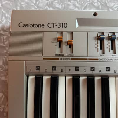 Casio CT-310 Casiotone 49-Key Synthesizer 1980s - Silver image 2
