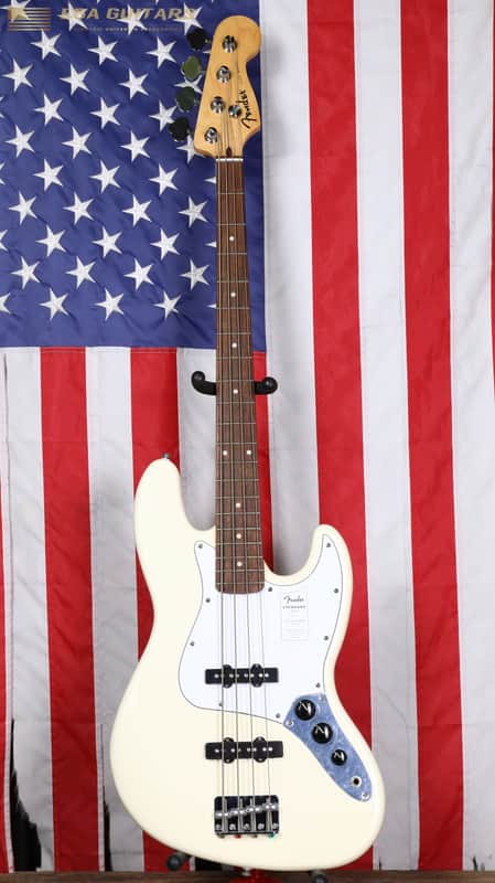 Fender Standard Jazz Bass