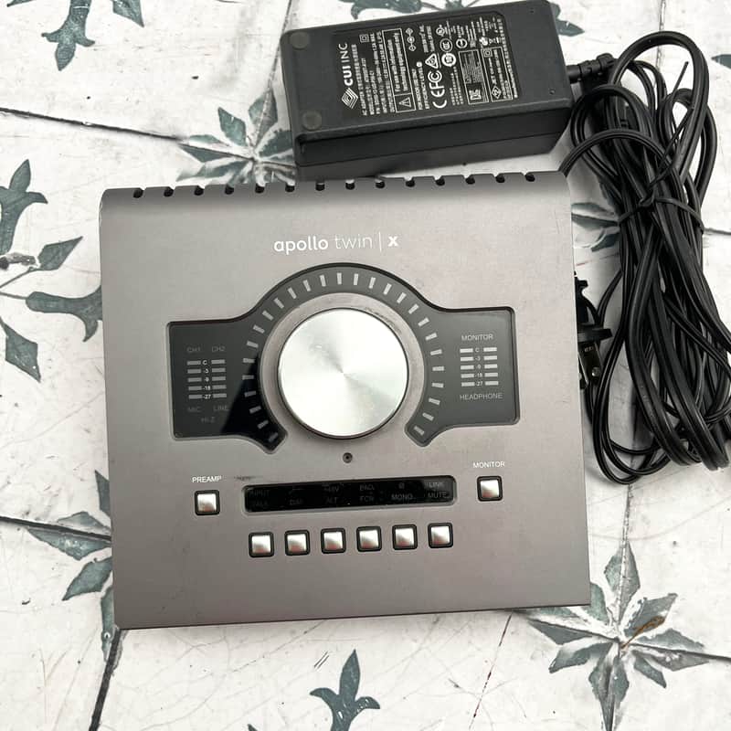 Universal Audio Apollo Twin X DUO Thunderbolt 3 Audio Interface