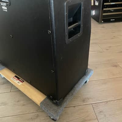 Line 6 412VS-T 4x12" Angled Guitar Speaker Cabinet 2007 - 2016 - Black image 4