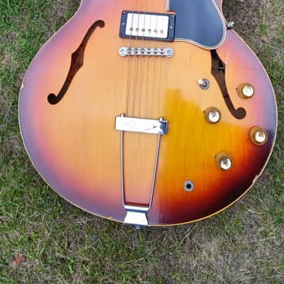 Gibson ES335 1965 - Burst image 8