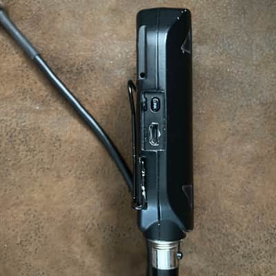 Shure GLXD1 Z2 Wireless Instrument Transmitter image 5