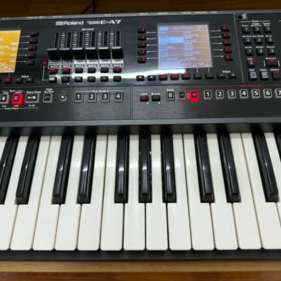 Roland E-A7 61-Key Arranger Keyboard 2015 - Present - Black