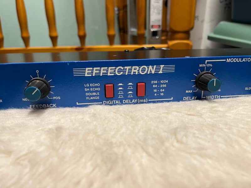 DeltaLab Effectron ADM 1020 Digital Delay 1980s - Blue image 1