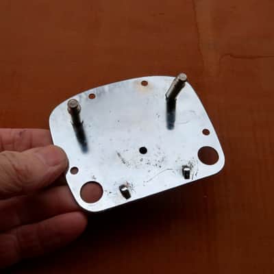 Fender Mustang Tailpiece 1965 - Nickle "Pat Pend" Nice image 4