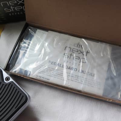 Electro-Harmonix EHX Next Step Volume Pedal + Pedalboard Cradle 2010 - 2020 image 9