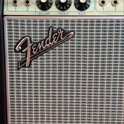 Fender '68 Custom Deluxe Reverb 2-Channel 22-Watt 1x12" Guitar Combo 2013 - Present - Black image 3