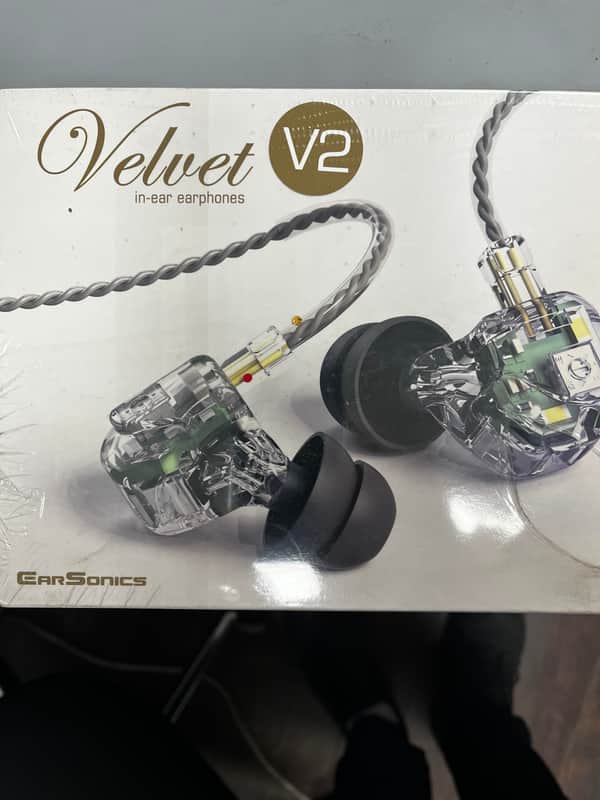 EarSonics Velvet v2 2020 - Clear image 1