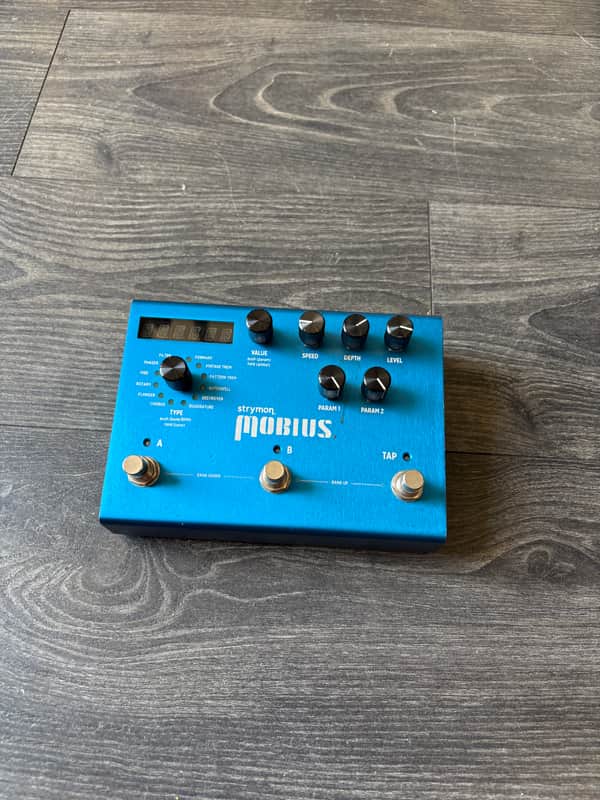 Strymon Mobius