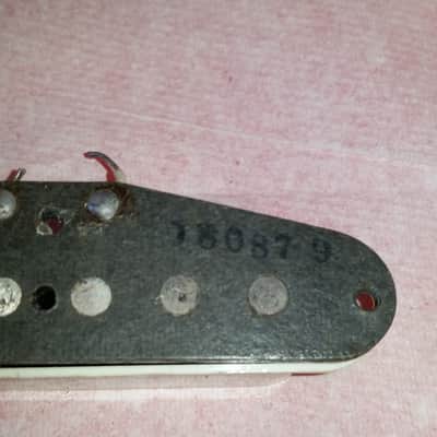 FENDER STRATOCASTER PICKUP 1979 Grey Bottom, meter read 5.63 image 6