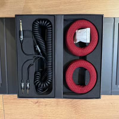 Immagine Focal Clear Pro MG Open Back Headphones - 55 Ohms 2021 - Present - Black / Red - 2