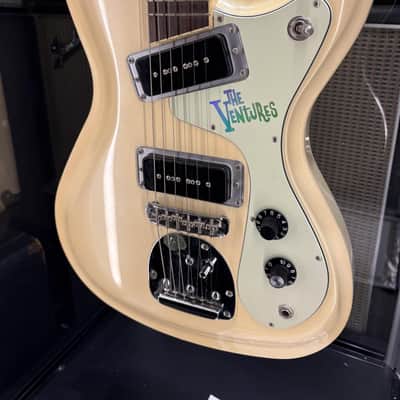 Aria The Ventures 40th Anniversary (Used) image 3