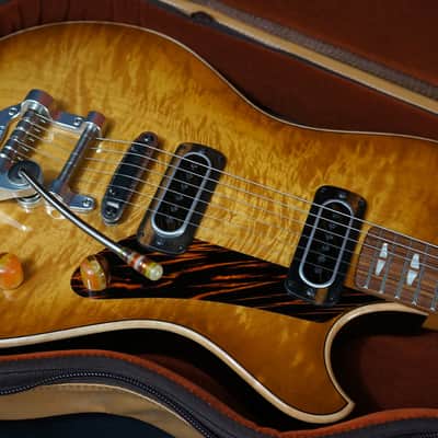 Powers Electric A-Type Select Flame in Wild Honey Burst image 5