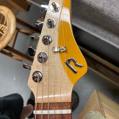 Reiner Tone Glide 2024 - Translucent Butterscotch/Cream image 9