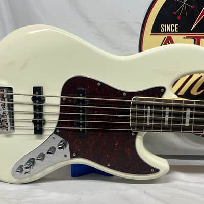 Sire Marcus Miller V7 5-String J-Style Electric Bass image 2