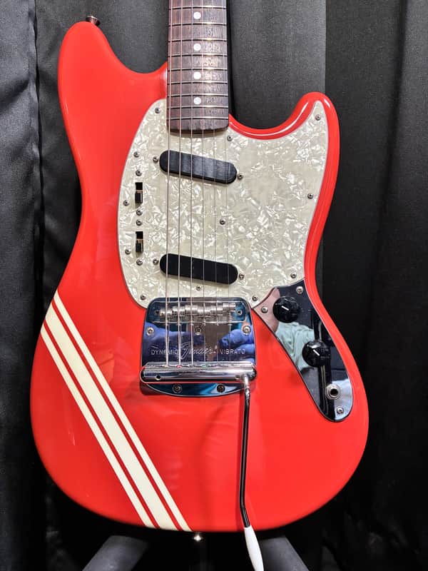Fender MG-73 Mustang Reissue MIJ - Fiesta Red