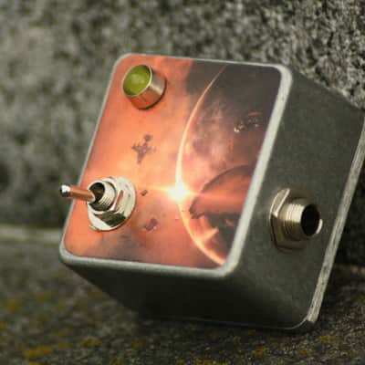 Millipede FX - Mini Buffer - Guitar Switch Pedal -'Homeworld' - Grey (Metal) image 2