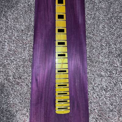 G&L Doheney 2024 - Gloss image 1